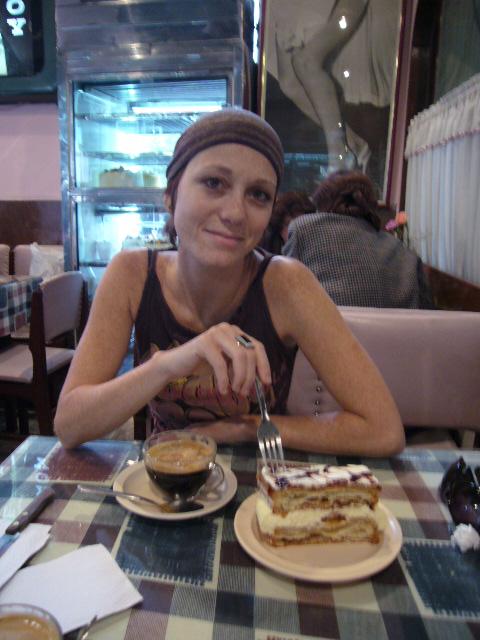 Another cake in La Paz ... Elis restaurant.